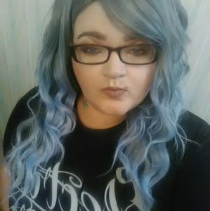 Meet your Posher, Angie